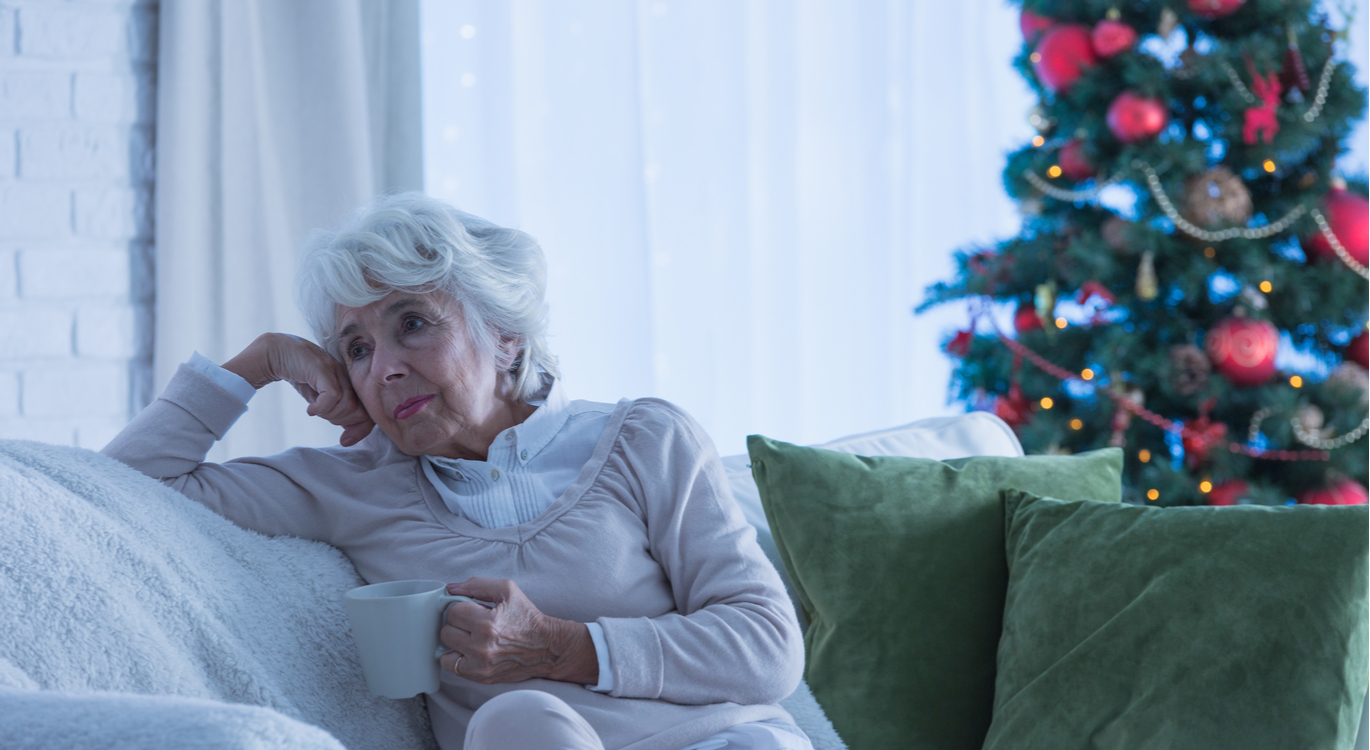 Invite An Elderly Person For Christmas Dinner 2022 Tackle Loneliness This Christmas: 6 Ways You Can Help Today | Benenden  Health
