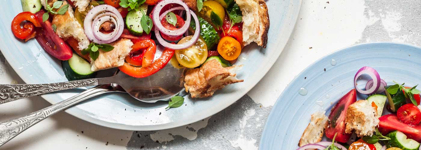 Summer panzanella salad