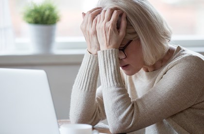 female employee suffering from dementia